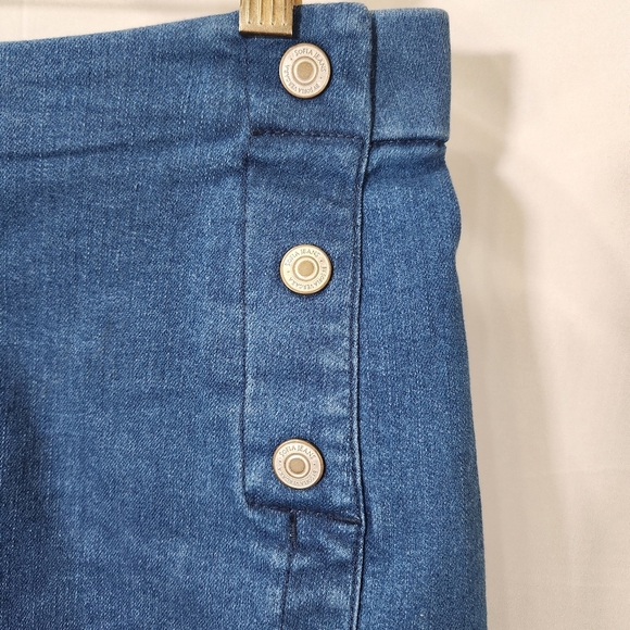 2 For 20 Sofia by Sofia Vergara Blue Jean Shorts Timeless Design - Picture 2 of 9
